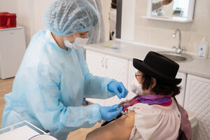 В Украине стартовал четвертый этап COVID-вакцинации — Минздрав