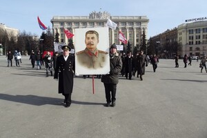 Українці більш негативно ставляться до Сталіна, ніж росіяни – опитування