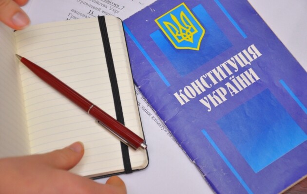 Конституція України не потребує змін по частині форми правління — Разумков 