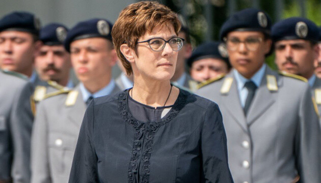 Міністр оборони Німеччини Аннегрет Крамп-Карренбауер