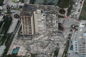Кількість загиблих через обвал будинку у Флориді зросла до 11, знайти не можуть ще 150 людей – відео 