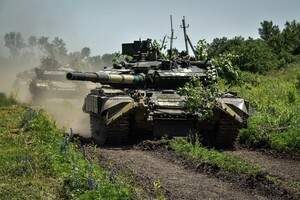 Українські танкісти відбили атаку супротивника: штаб опублікував фото навчань 