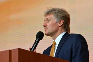 Кремль відреагував на слова Зеленського про український стяг над Держдумою. Тепер до саміту президентів там не готуються