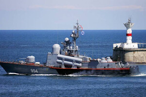 У Чорному морі через аварію взяли на буксир українське рибальське судно. Росія сигнали 