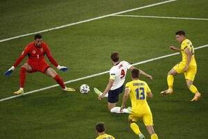 Украина разгромно проиграла Англии в четвертьфинале Евро-2020