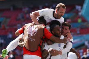 Букмекеры сделали прогноз на полуфинальный матч Евро-2020 Англия – Дания