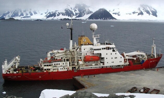 Правительство снова выделило деньги на ледокол для антарктических экспедиций