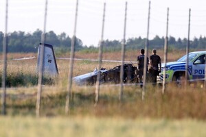 У авіатрощі в Швеції загинули вісім парашутистів і пілот 