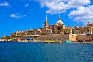 Мальта закроет границы для невакцинированных от COVID-19 туристов