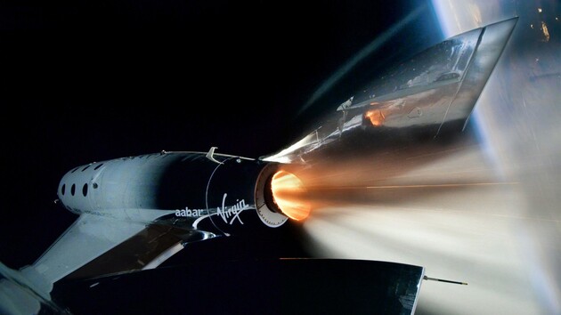 Річард Бренсон летить в космос на кораблі Virgin Galactic: онлайн-трансляція 
