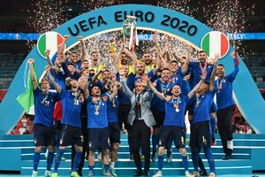 Италия обыграла Англию в серии пенальти и завоевала трофей Евро-2020