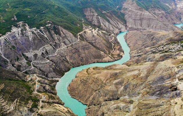 В Дагестане над Сулакским каньоном оборвались качели с туристами 