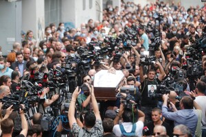 В Грузии похоронили телеоператора, избитого противниками марша ЛГБТ 