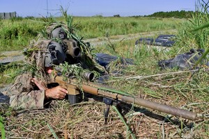 Розвідка Міноборони: Ворожими снайперами в Донбасі керують спецпризначенці ЗС РФ 