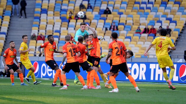 "Шахтер" проведет первый официальный матч под руководством Де Дзерби