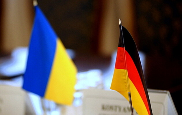 Германия призвала Украину принять формулу Штайнмайера