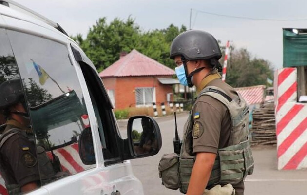  Бойовиків ідентифікували під час перевірки документів