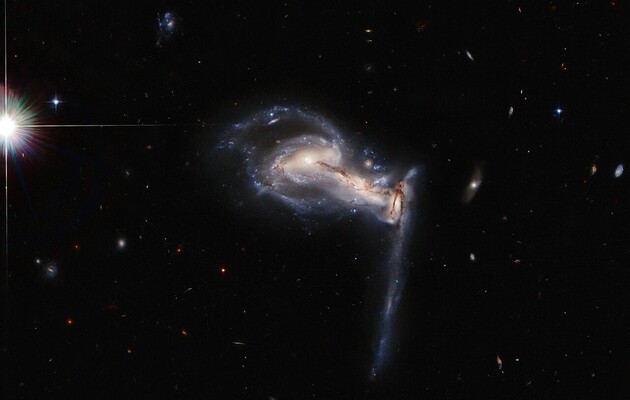 «Хаббл» зробив знімок «галактик-трійнят» 