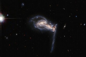«Хаббл» сделал снимок «галактик-тройняшек»
