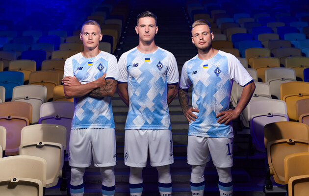 Нова екіпіровка "Динамо" пронизана стилем спортивної форми 90-х