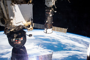 «Роскосмос» и NASA назвали разные причины переноса запуска корабля Starliner к МКС
