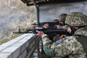 Окупанти в Донбасі відкрили вогонь по позиціях ЗСУ з гранатометів 