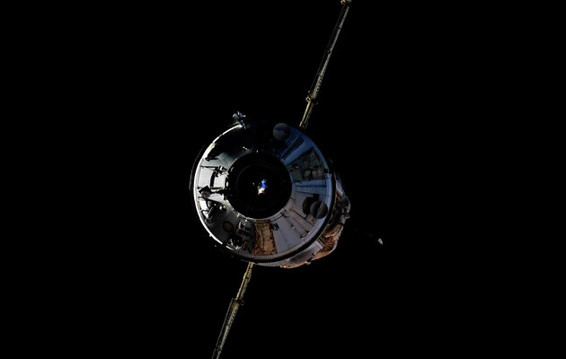 "Наука" включила двигатели и развернула МКС на 540 градусов