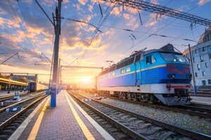 Из-за непогоды на западе Украины ряд поездов задерживаются — список 