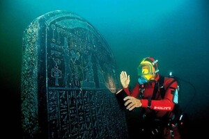 У єгипетському порту Геракліон підводні археологи знайшли древні плетені кошики з фруктами 