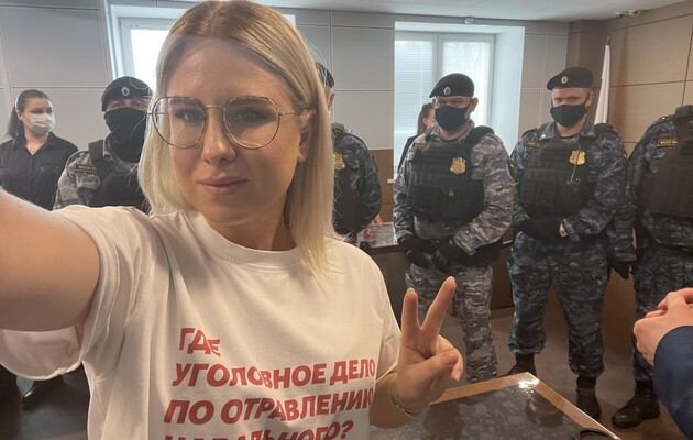 Росія засудила соратницю Навального Любов Соболь до 1,5 року обмеження волі 