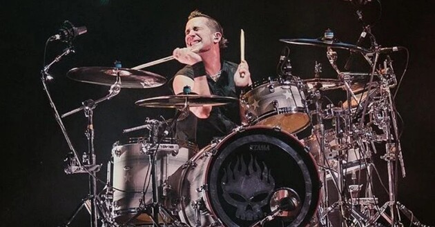 Піт Парада відмовився вакцинуватися від COVID-19 і покинув Offspring