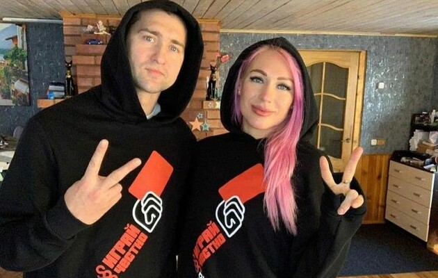 Яна Максимова, яка виступає в багатоборстві та її чоловік, легкоатлет Андрій Кравченко