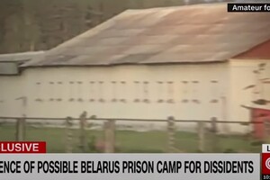 Три ряди парканів з електрикою: CNN на відео показав табір для політичних в'язнів під Мінськом 