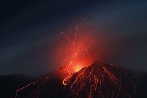 В Італії сталося виверження вулкану Етна — відео