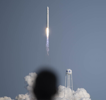 Украинско-американская ракета Antares с кораблем Cygnus отправилась к МКС
