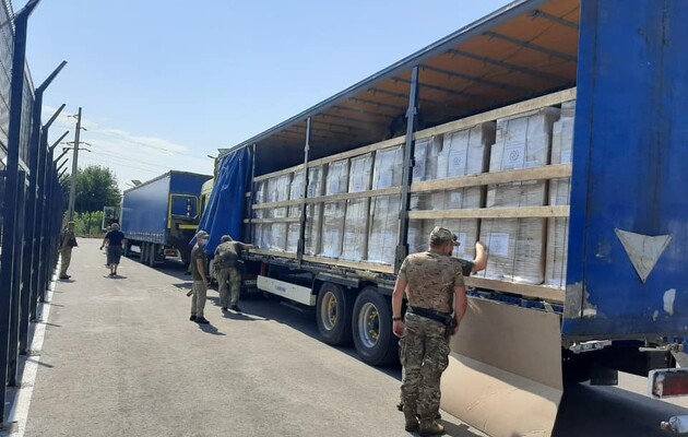 ООН передала в ОРДЛО 20 вантажівок гуманітарки 