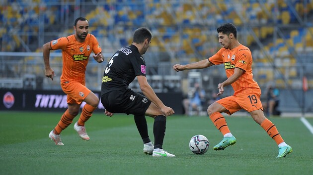 "Шахтер" победил в Киеве