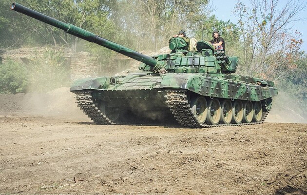  Спостерігачі ОБСЄ нарахували 15 танків в окупованій Новоселівці