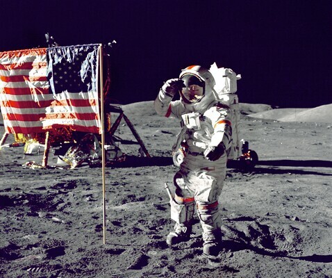 Компания Джеффа Безоса подала в суд на NASA