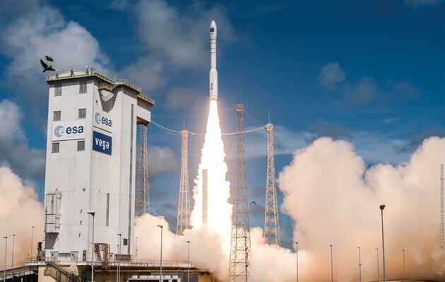 Ракета-носій Vega від ESA успішно вивела на орбіту супутник дистанційного зондування Землі 