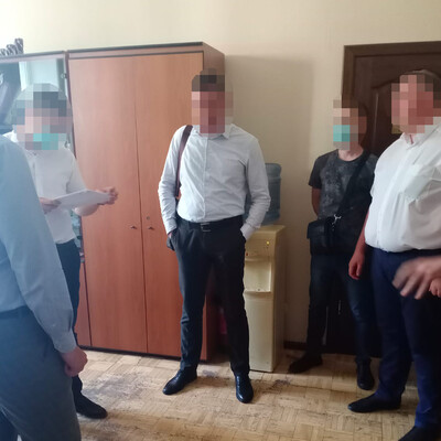 Прокуратура Киева подозревает генподрядчика и чиновника строительства Подольского моста в хищениях и халатности