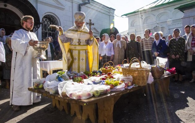 У цей день в церкві освячують яблука та інші фрукти