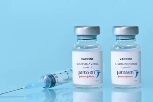 Україна визнала однодозову вакцину проти коронавірусу Janssen