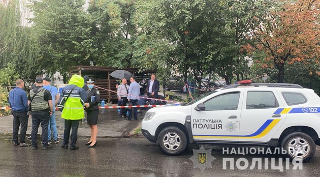 В Киеве среди жилых домов убили мужчину