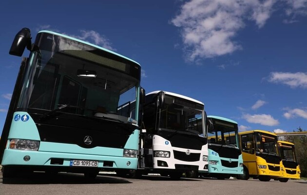 На Рівненщині автобуси витіснили маршрутки 