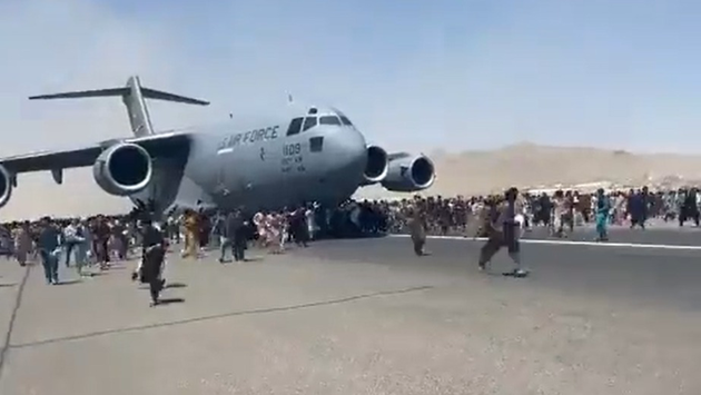 Посольство США в Кабуле заявило, что правительство США не может обеспечить безопасный проезд в аэропорт