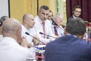 Кличко пригласили на заседание СНБО, но он не согласился