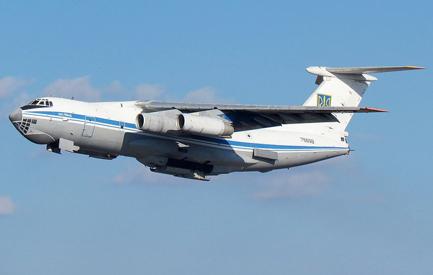 Український літак з евакуйованими вилетів з Кабула