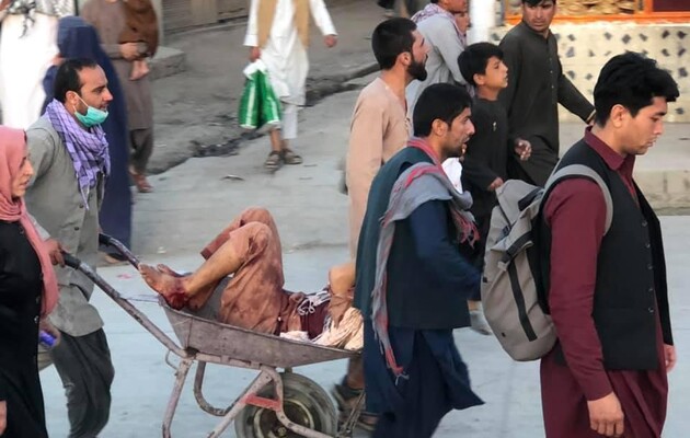 Из-за терактов в Кабуле погибли более 100 человек 