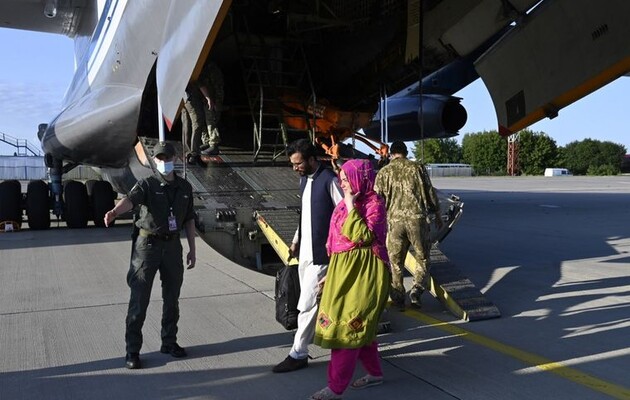 Эвакуации из Афганистана ожидают 230 граждан Украины — посол